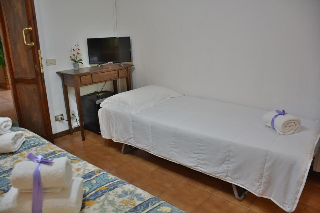 Hotel Villa Paradiso リパルベッラ エクステリア 写真
