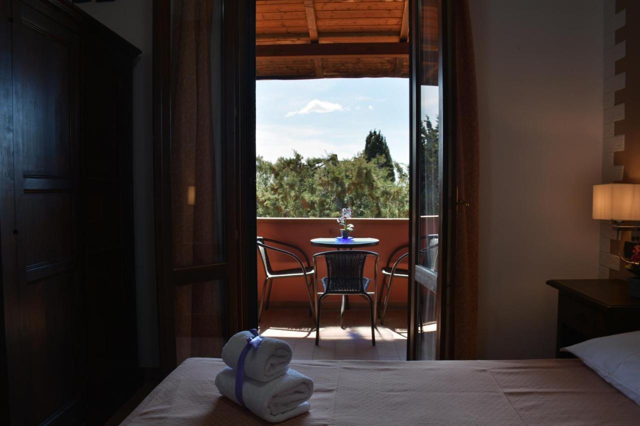 Hotel Villa Paradiso リパルベッラ エクステリア 写真