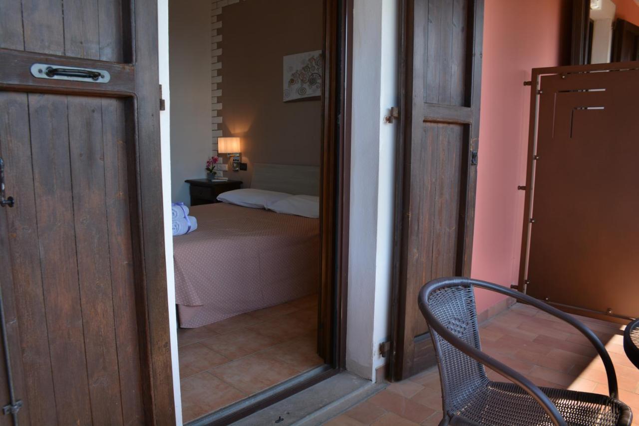 Hotel Villa Paradiso リパルベッラ エクステリア 写真